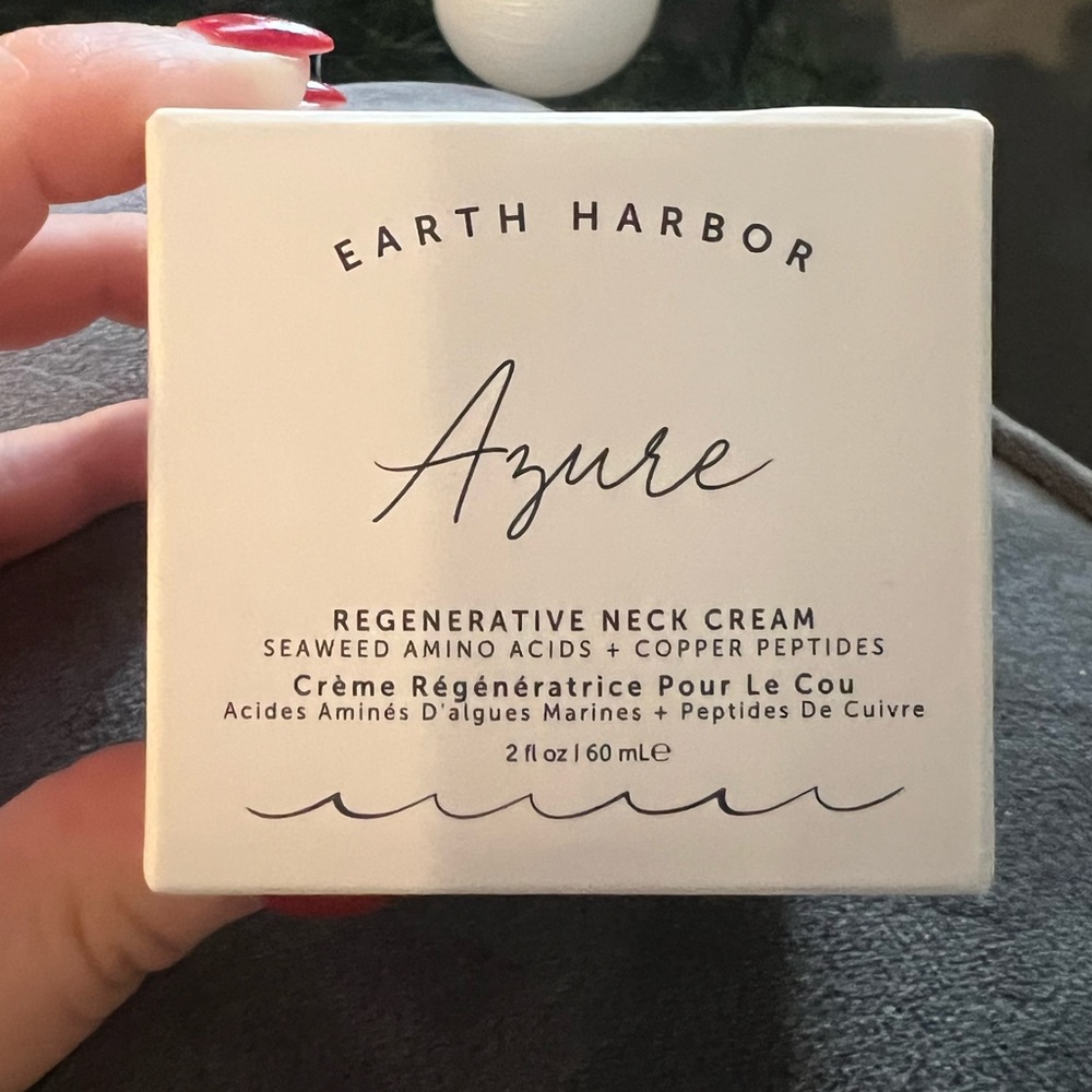 Earth Harbor Neck Cream